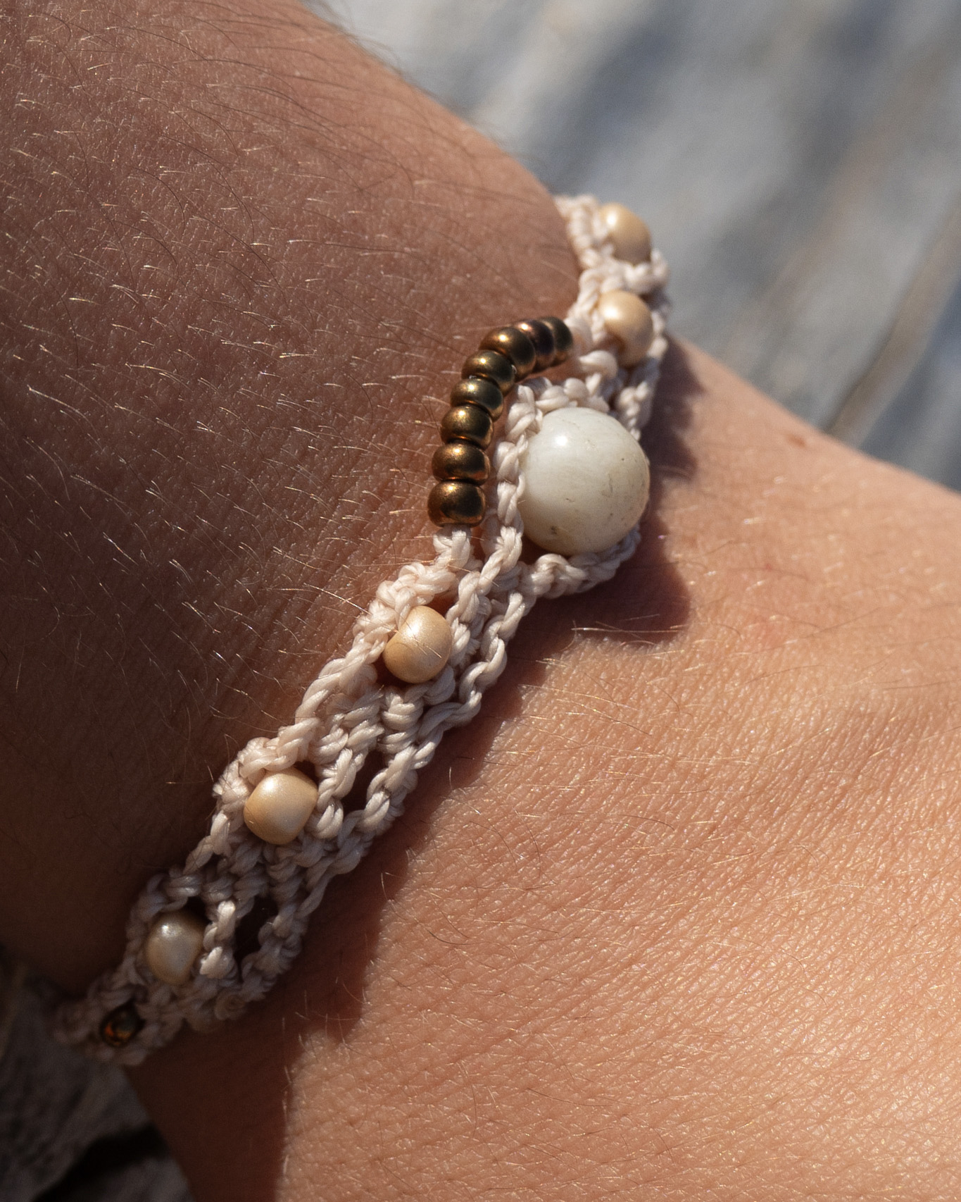 bracelet beige